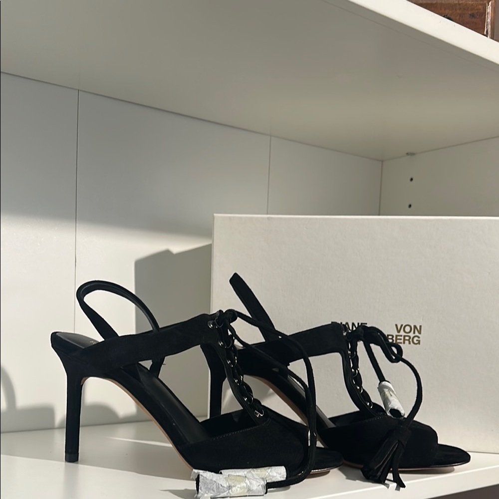 NIB Diane Von Furstenberg Arabella Suede Black Strappy Heels 7.5